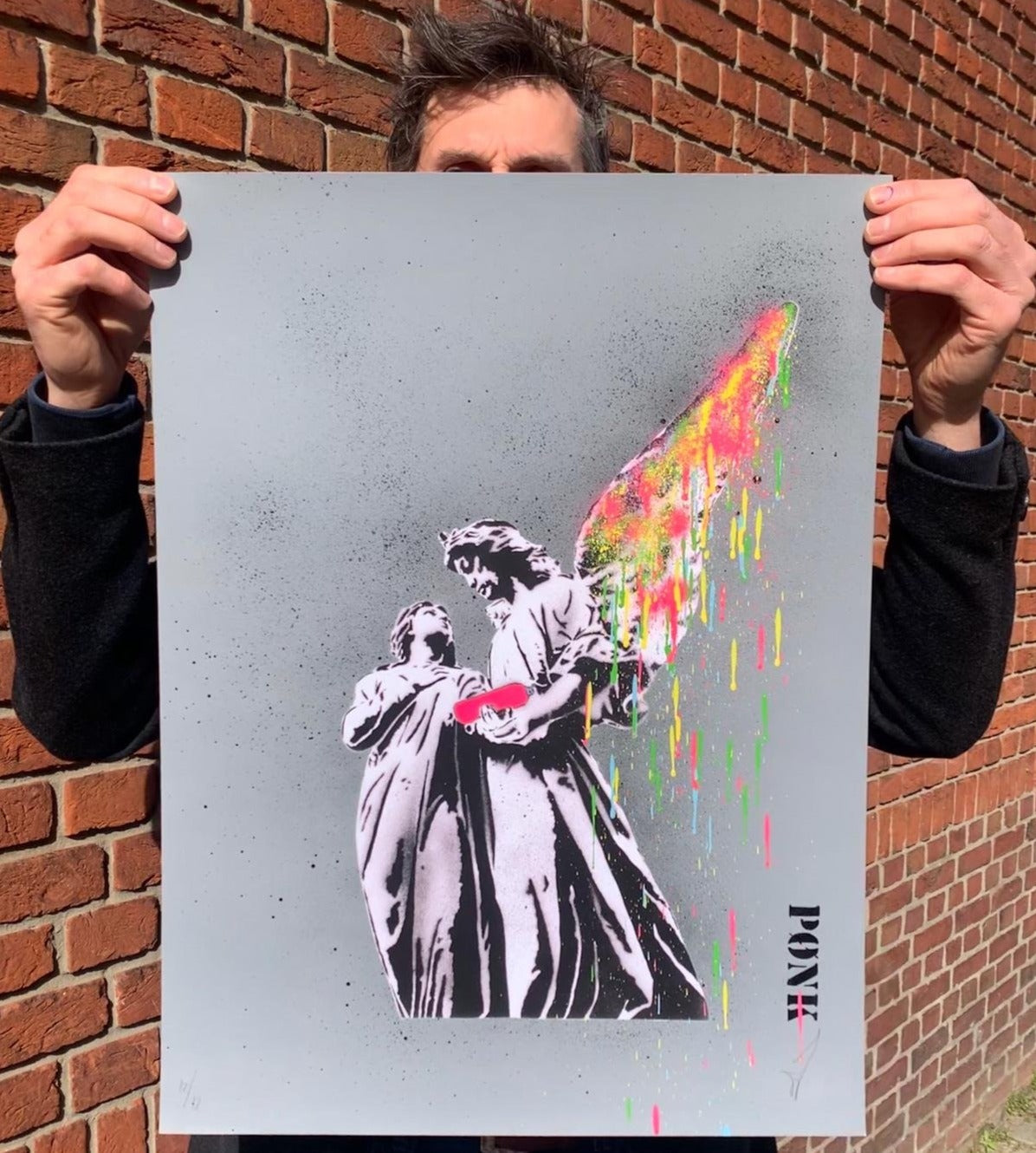 Spray for Love - Grey Edition